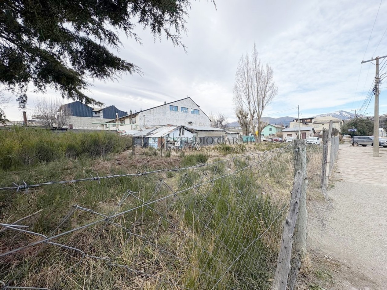 Lote urbano en esquina en venta barrio Ñireco Bariloche