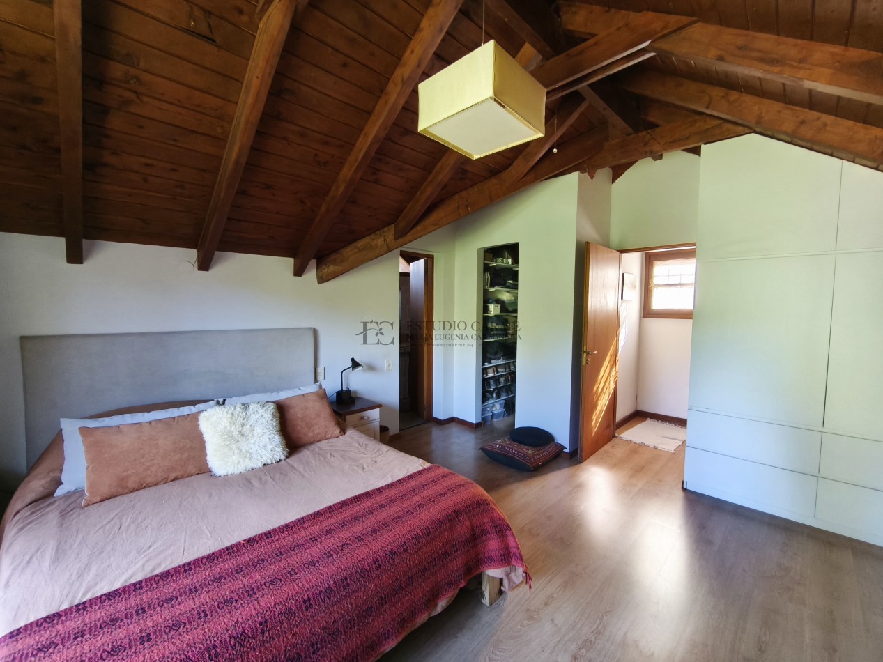 Casa + depto anexo en Barrio La Cascada de Bariloche. Alt. Bustillo Km 6 ideal vivienda y renta turistica venta inversion taller