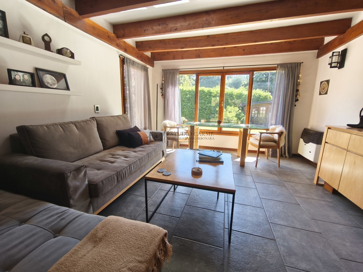 Casa + depto anexo en Barrio La Cascada de Bariloche. Alt. Bustillo Km 6 ideal vivienda y renta turistica venta inversion taller