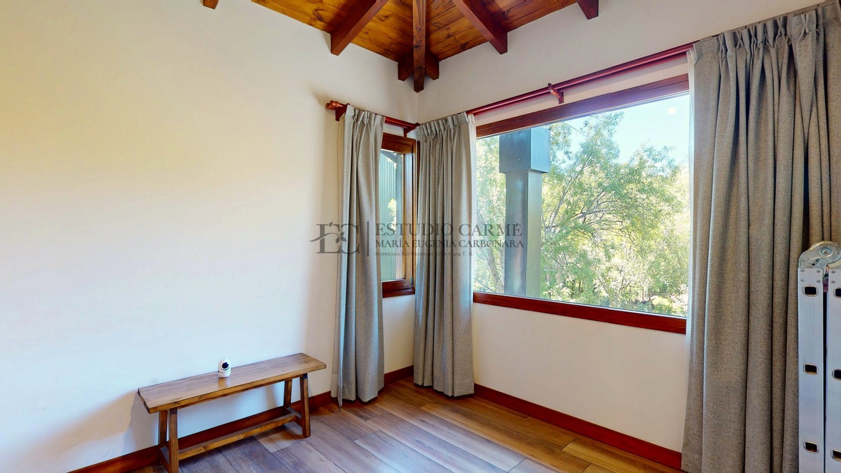 Casa en barrio privado Barrancas de Melipal en venta a 4,5 km del centro de Bariloche con seguridad y pileta