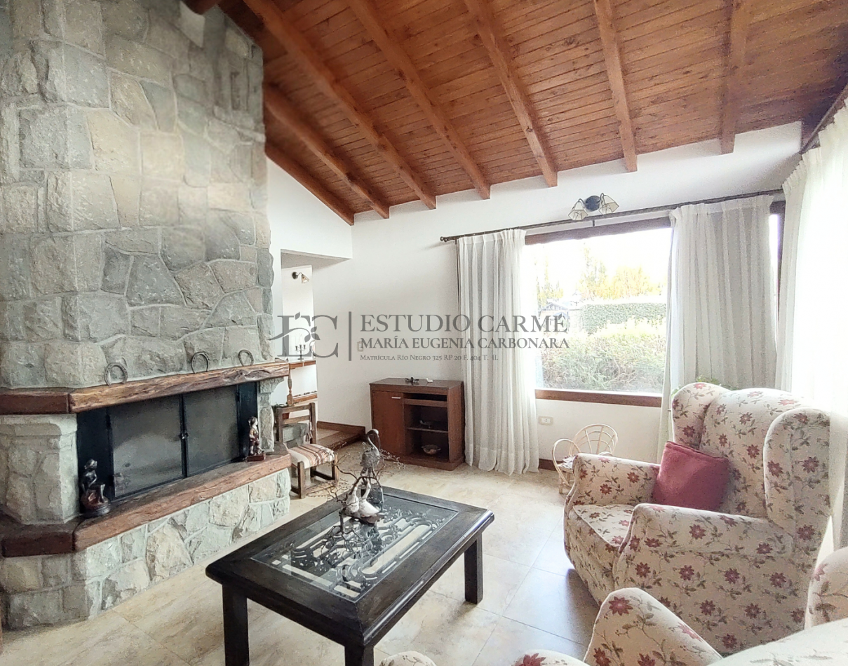 Casa 6 amb + amplio quincho o depto cochera cubierta en Dina Huapi a 15 km de Bariloche zona residencial jardin 