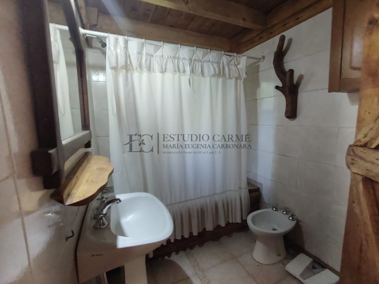 Lote apto Ph ideal para desarrollo o uso turistico con casa en Villa Lago Gutierrez Bariloche oportunidad de inversion en venta amplia factibilidad 