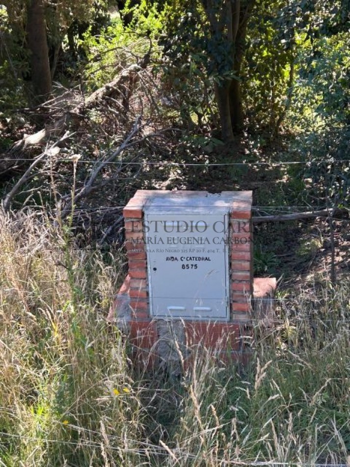 Lote apto Ph ideal para desarrollo o uso turistico con casa en Villa Lago Gutierrez Bariloche oportunidad de inversion en venta amplia factibilidad 