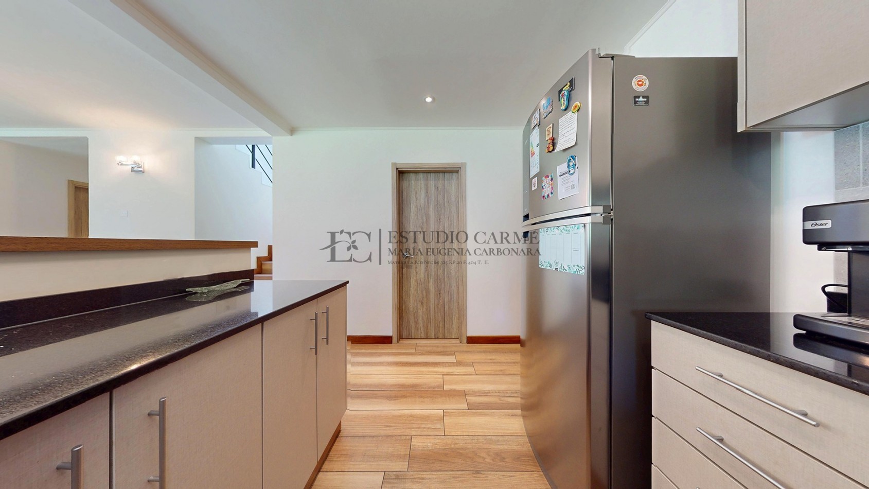 Casa en barrio privado Barrancas de Melipal en venta a 4,5 km del centro de Bariloche con seguridad y pileta