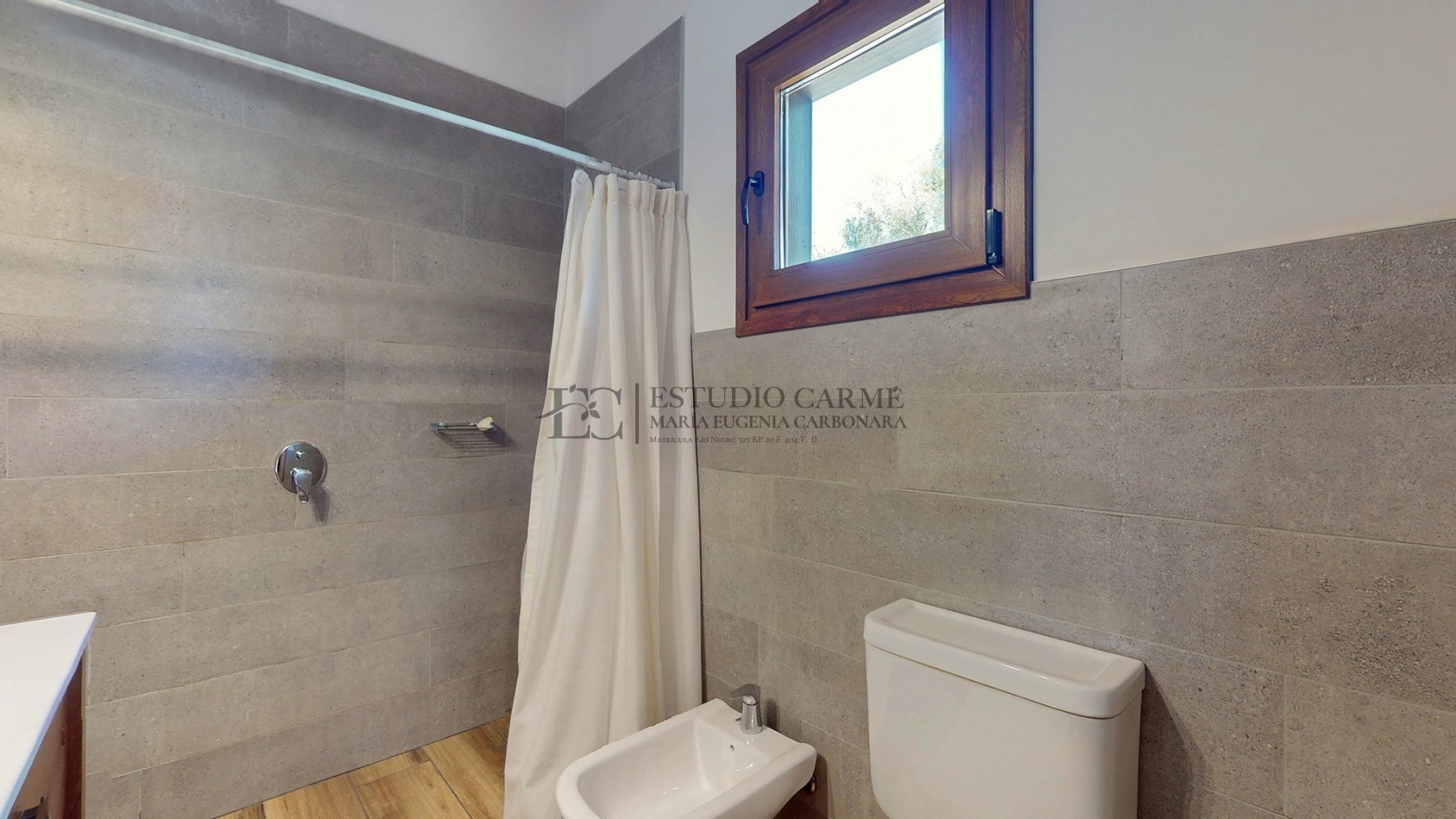 Casa en barrio privado Barrancas de Melipal en venta a 4,5 km del centro de Bariloche con seguridad y pileta