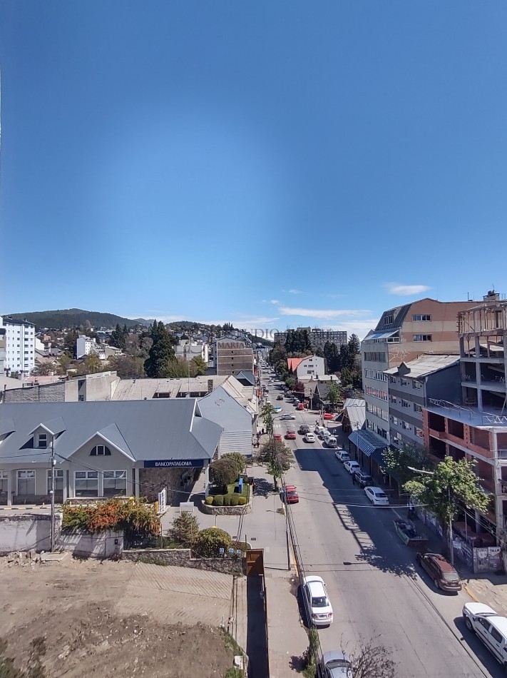 Semipiso duplex 2 suites en venta en el centro de Bariloche