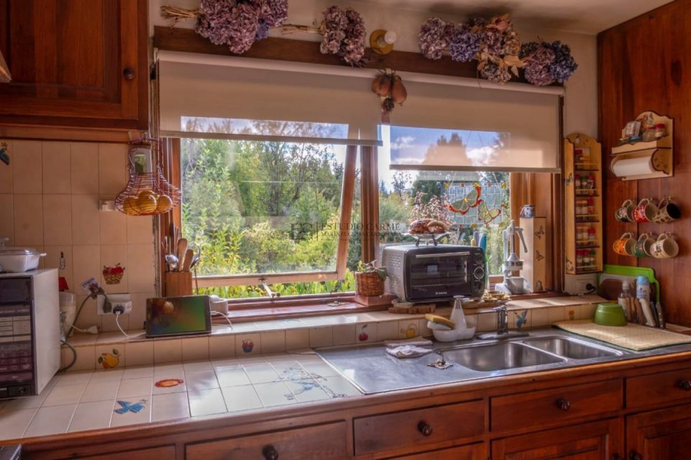 Casa en Melipal Bariloche 6 ambientes jardin  vista parcial al lago Nahuel Huapi posibilidad de quinto dormitorio o dependencia