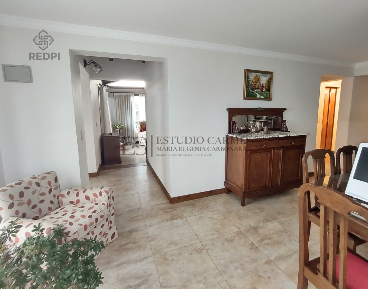 Casa 6 amb + amplio quincho o depto cochera cubierta en Dina Huapi a 15 km de Bariloche zona residencial jardin 