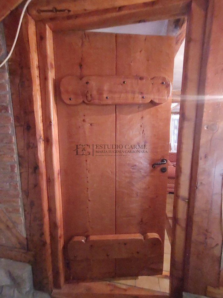 Vista al lago en San Ignacio del Cerro, casa en venta en Bariloche amoblada 