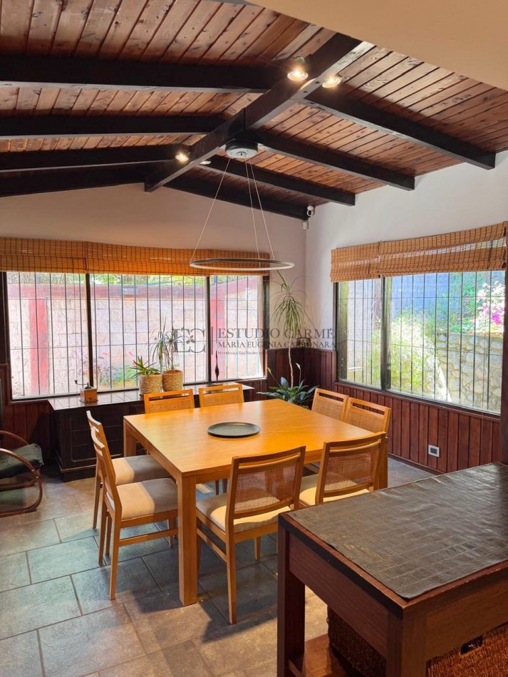 Casa + depto anexo en Barrio La Cascada de Bariloche. Alt. Bustillo Km 6 ideal vivienda y renta turistica venta inversion taller