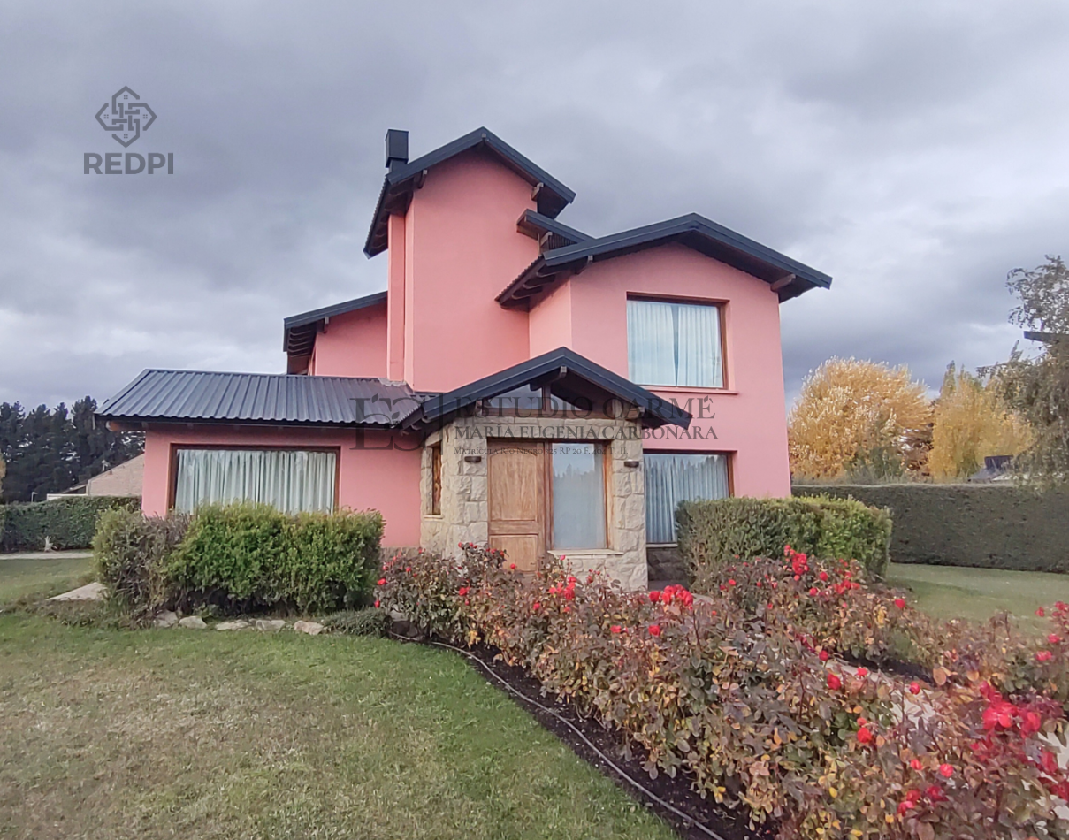 Casa 6 amb + amplio quincho o depto cochera cubierta en Dina Huapi a 15 km de Bariloche zona residencial jardin 