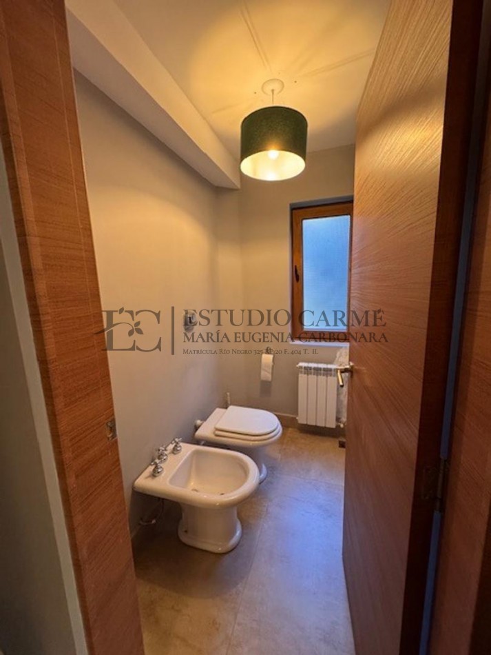 Casa con vista B° cerrado Las Bandurrias, Bariloche, en venta