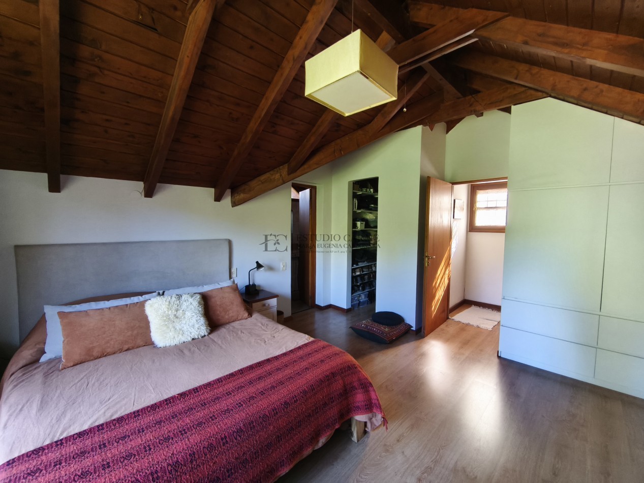 Casa + depto anexo en Barrio La Cascada de Bariloche. Alt. Bustillo Km 6 ideal vivienda y renta turistica venta inversion taller