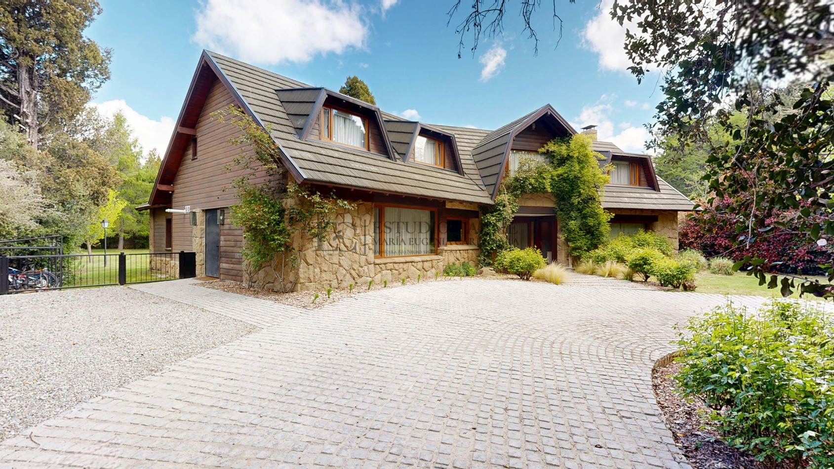 Exclusiva propiedad en Arelauquen Golf & Country Club casa en venta Bariloche