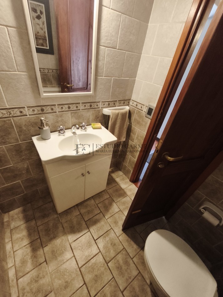 Casa + depto anexo en Barrio La Cascada de Bariloche. Alt. Bustillo Km 6 ideal vivienda y renta turistica venta inversion taller