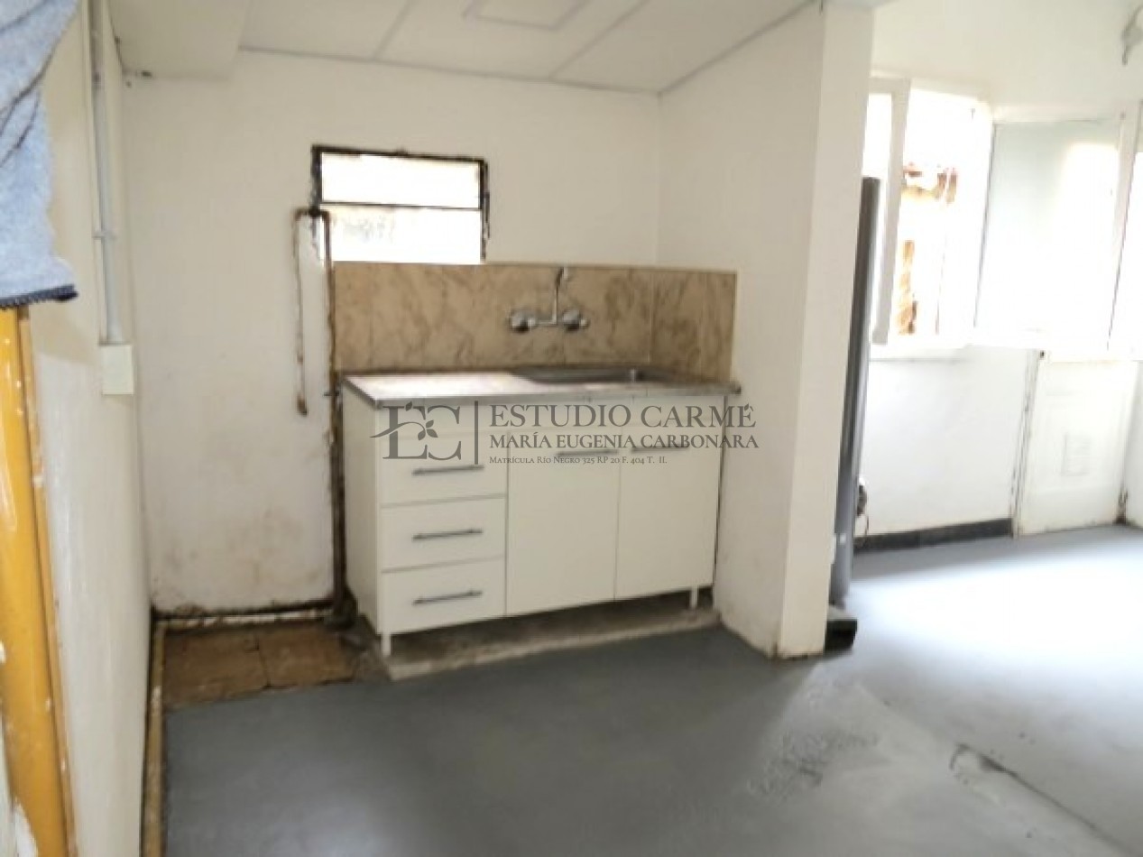 Amplio local comercial con potencial en el centro comercial de Bariloche