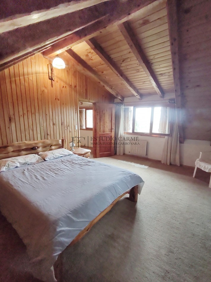 Vista al lago en San Ignacio del Cerro, casa en venta en Bariloche amoblada 