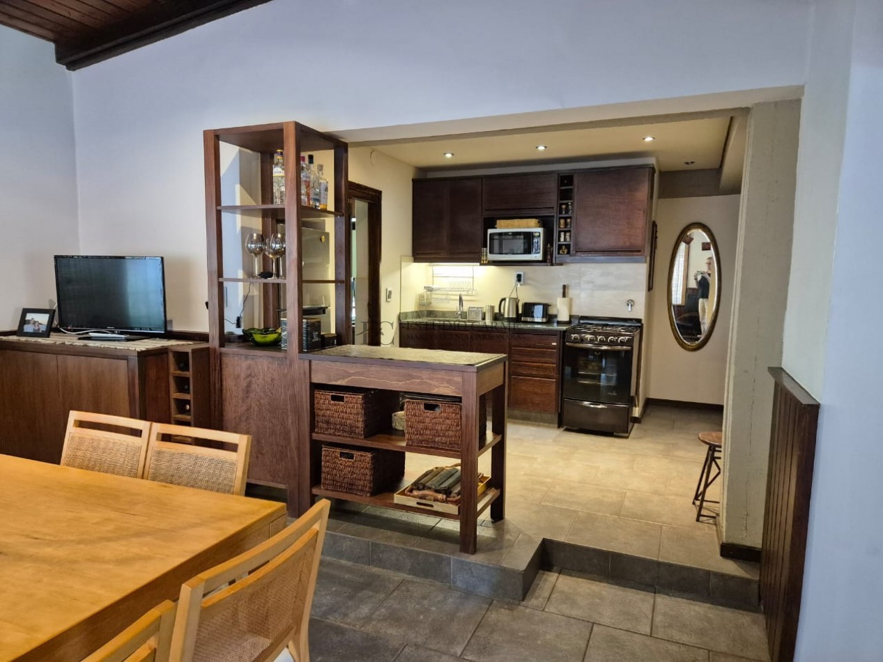 Casa + depto anexo en Barrio La Cascada de Bariloche. Alt. Bustillo Km 6 ideal vivienda y renta turistica venta inversion taller