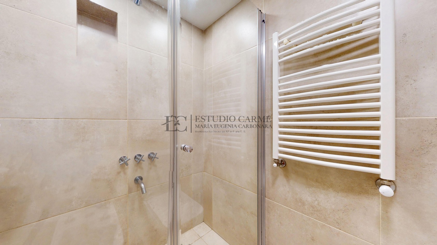 Amplia casa con pileta en La Cascada, Bariloche, en venta