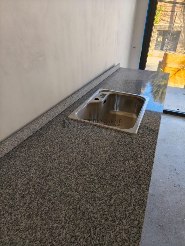 En pozo B° Belgrano Bariloche apto turismo y profesional entrega marzo 2026 oportunidad de inversion piso 3° "A" Fideicomiso Guaira