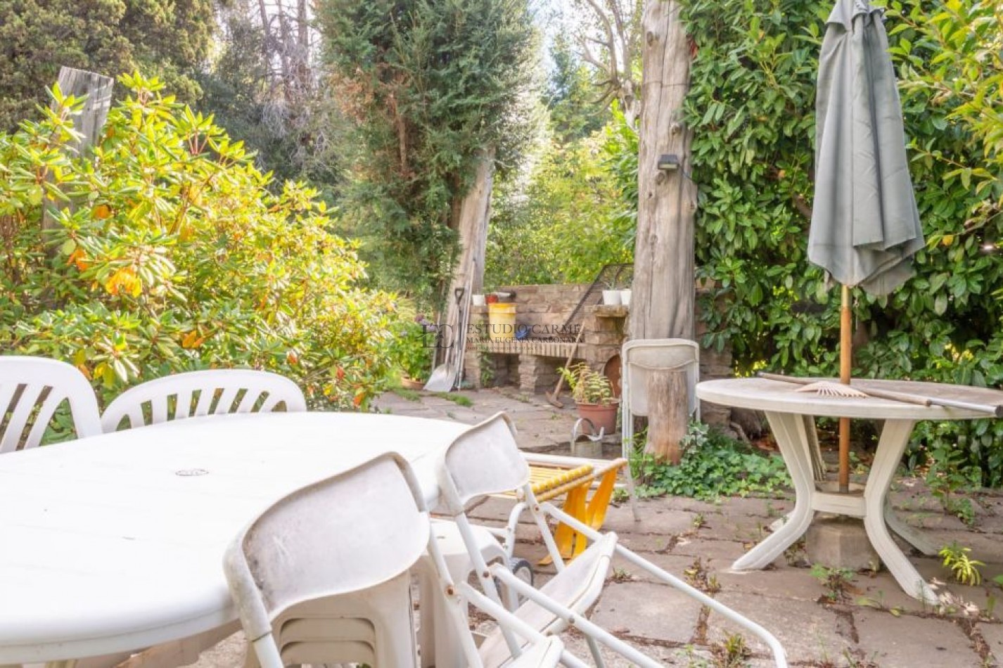 Casa en Melipal Bariloche 6 ambientes jardin  vista parcial al lago Nahuel Huapi posibilidad de quinto dormitorio o dependencia