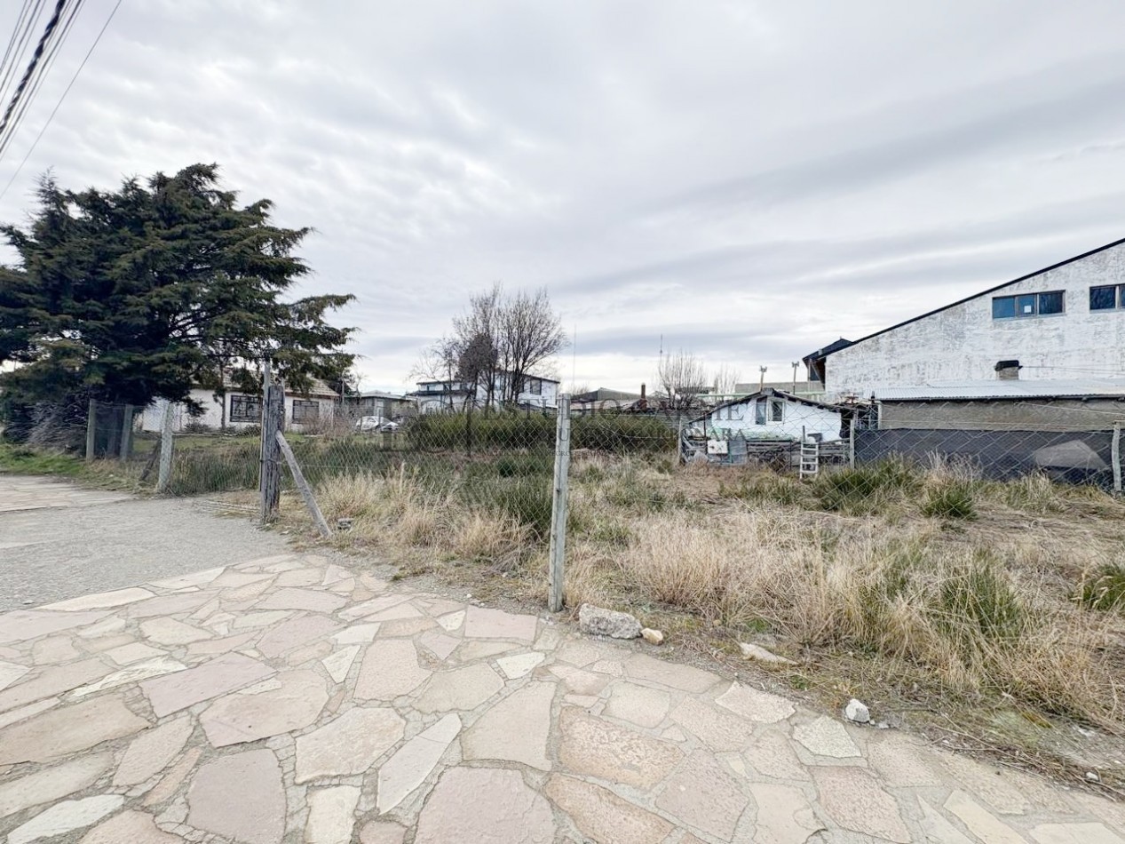 Lote urbano en esquina en venta barrio Ñireco Bariloche