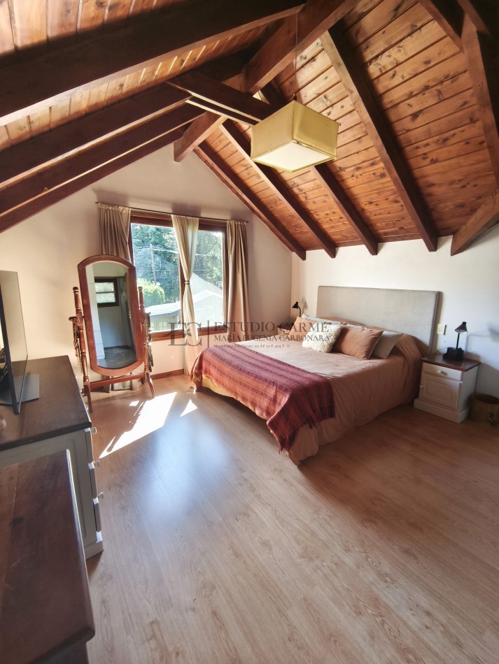 Casa + depto anexo en Barrio La Cascada de Bariloche. Alt. Bustillo Km 6 ideal vivienda y renta turistica venta inversion taller