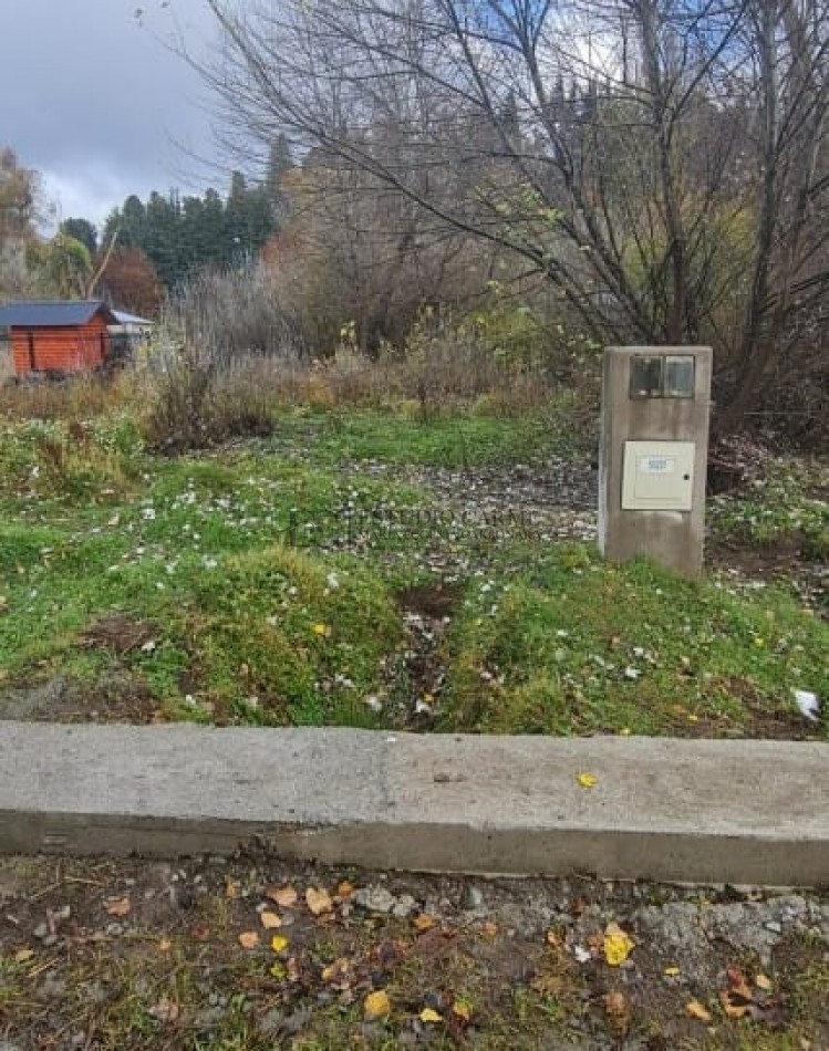 Lote urbano con servicios en nuevo loteo