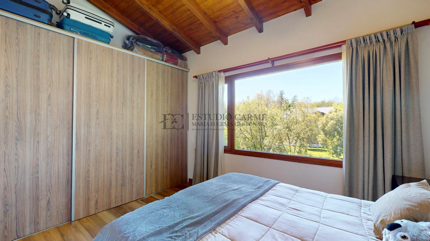 Casa en barrio privado Barrancas de Melipal en venta a 4,5 km del centro de Bariloche con seguridad y pileta