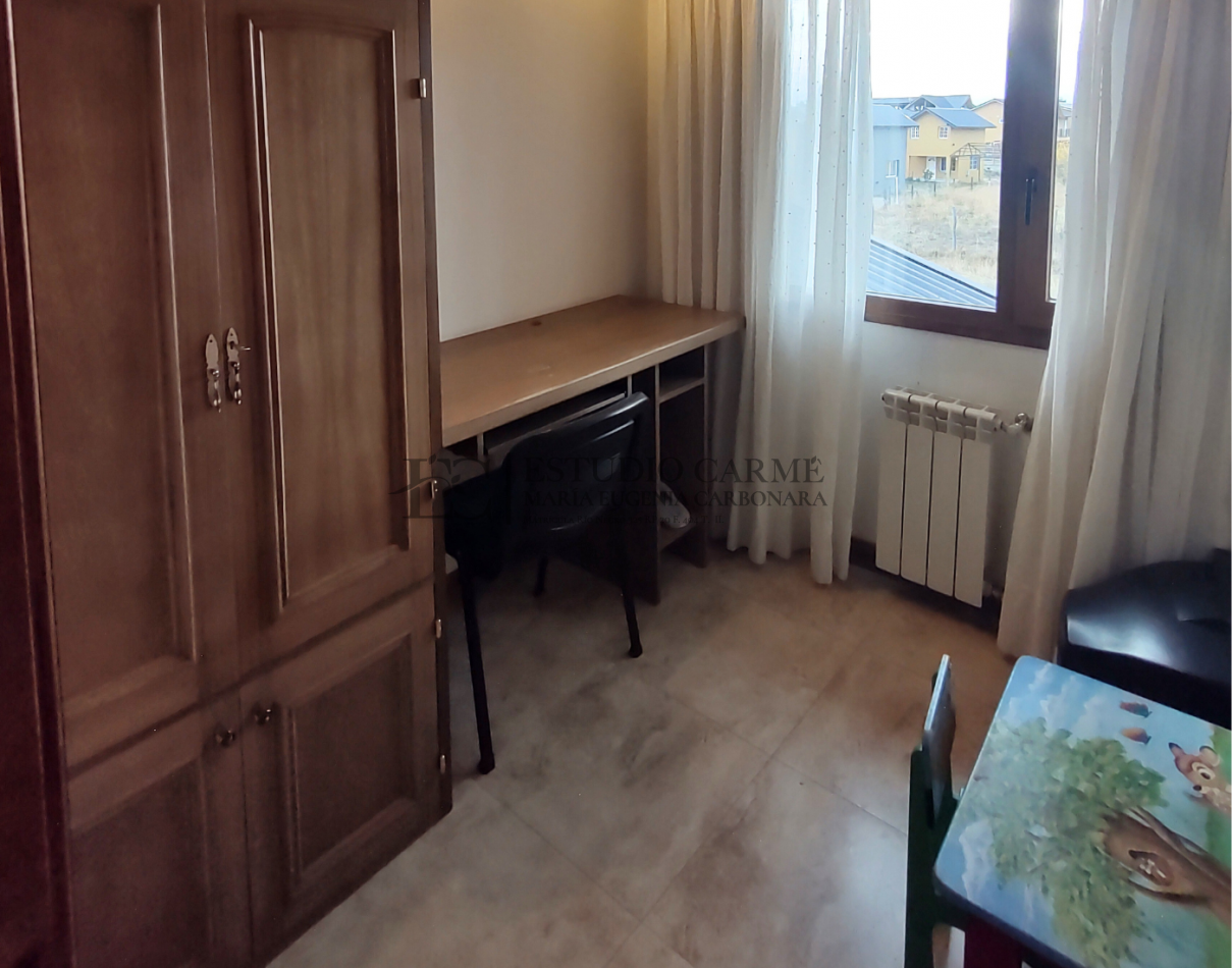 Casa 6 amb + amplio quincho o depto con garage en Dina Huapi a 15 km de Bariloche zona residencial jardin 