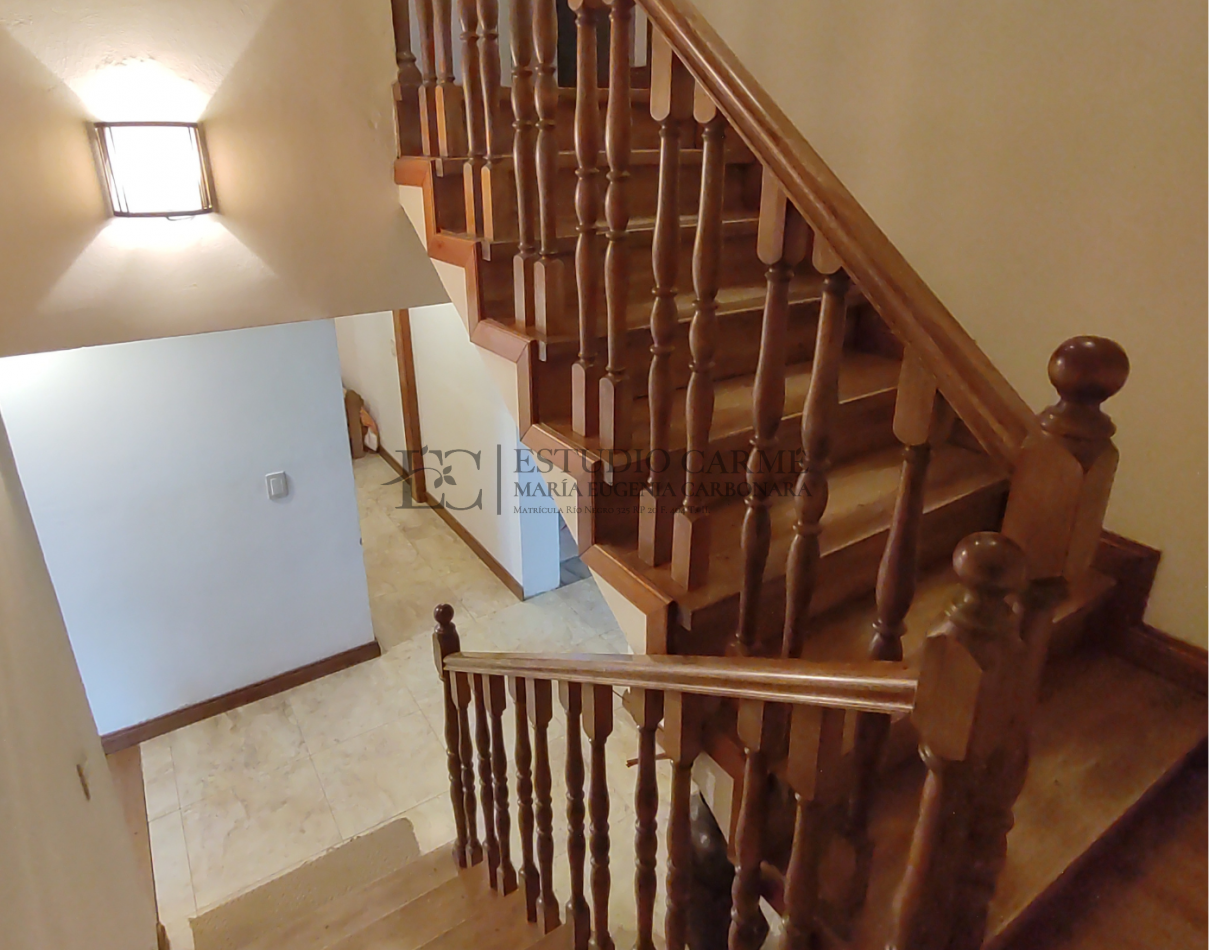 Casa 6 amb + amplio quincho o depto con garage en Dina Huapi a 15 km de Bariloche zona residencial jardin 