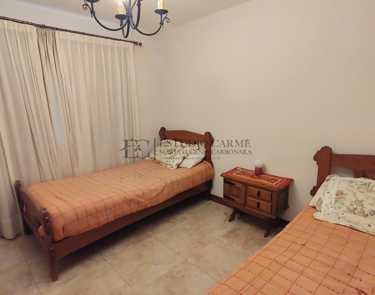 Casa 6 amb + amplio quincho o depto con garage en Dina Huapi a 15 km de Bariloche zona residencial jardin 