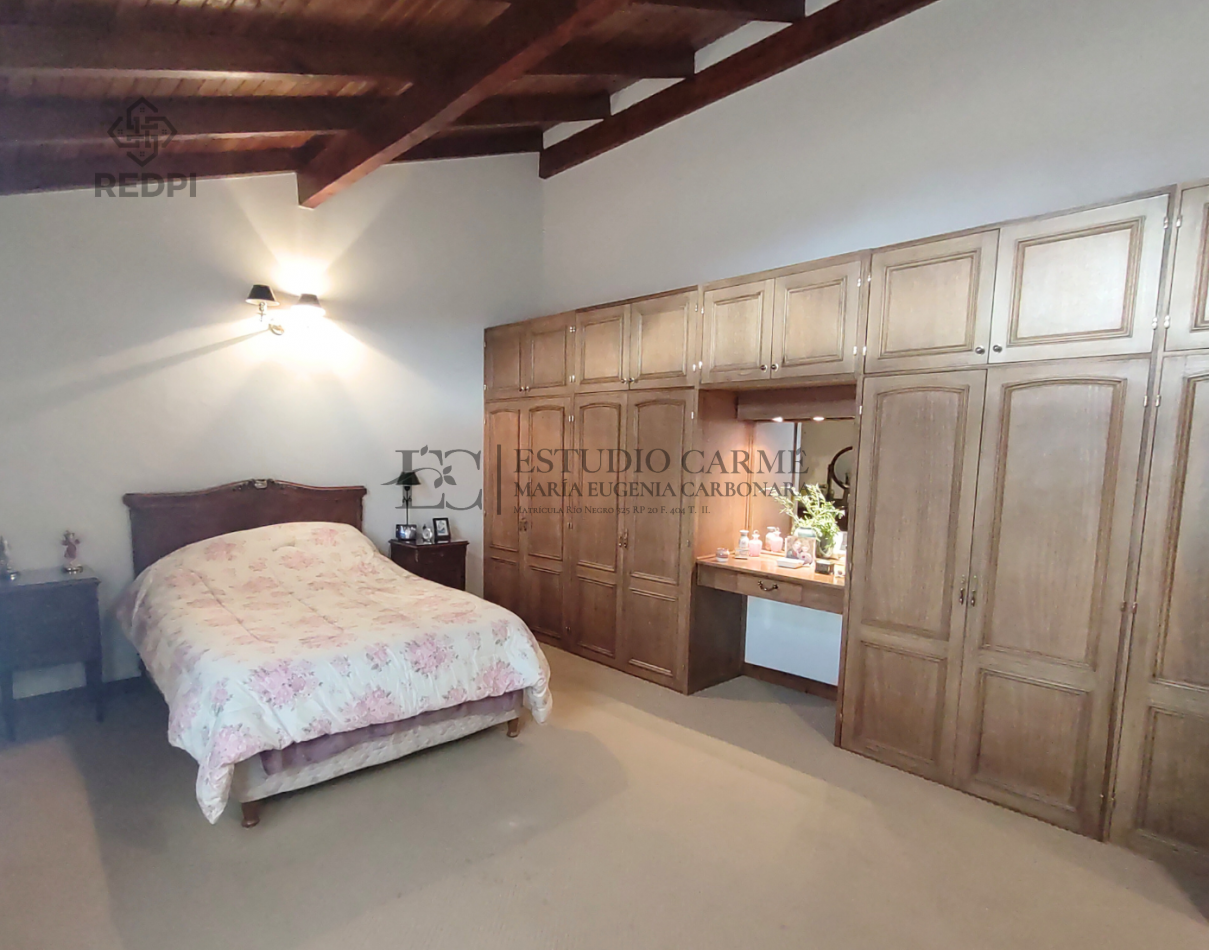 Casa 6 amb + amplio quincho o depto con garage en Dina Huapi a 15 km de Bariloche zona residencial jardin 