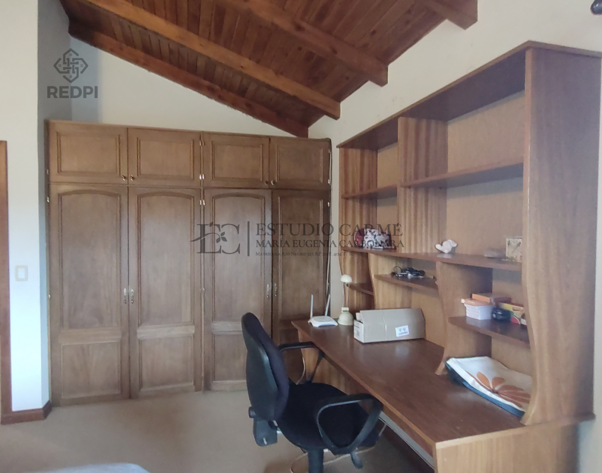 Casa 6 amb + amplio quincho o depto con garage en Dina Huapi a 15 km de Bariloche zona residencial jardin 