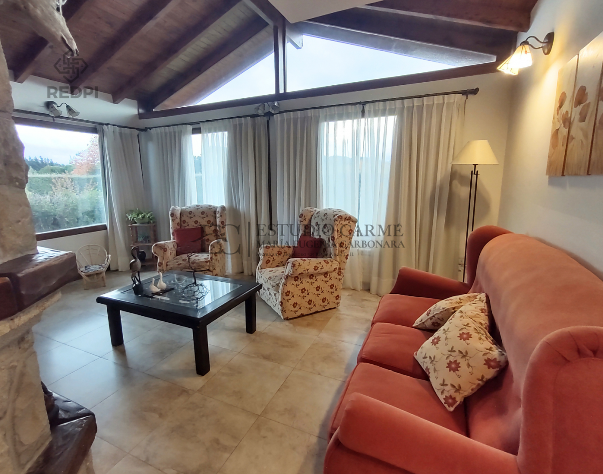 Casa 6 amb + amplio quincho o depto con garage en Dina Huapi a 15 km de Bariloche zona residencial jardin 