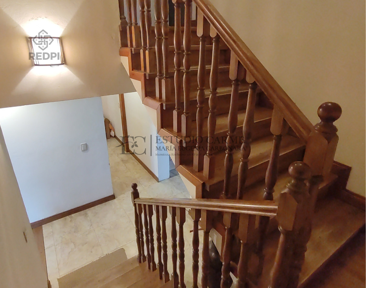 Casa 6 amb + amplio quincho o depto con garage en Dina Huapi a 15 km de Bariloche zona residencial jardin 