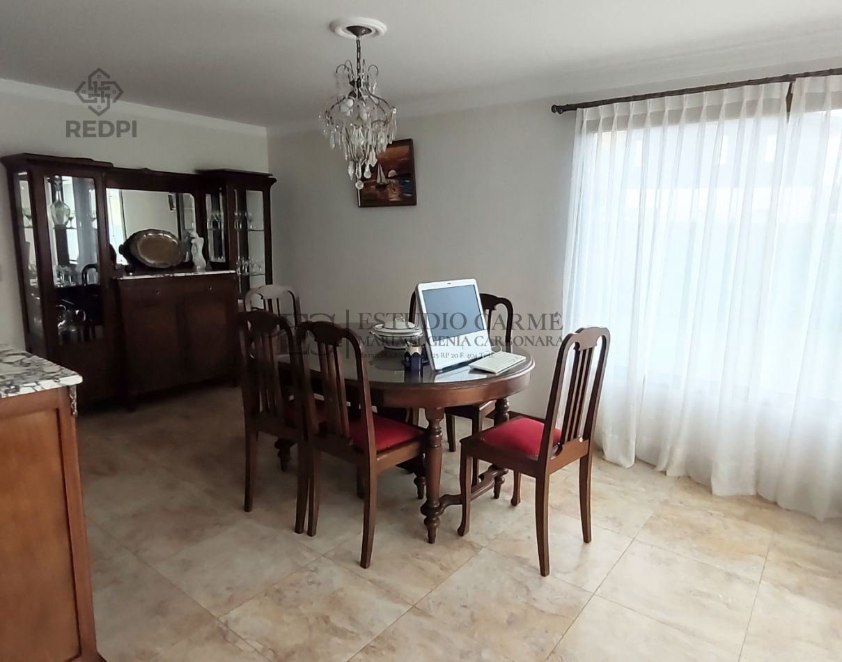 Casa 6 amb + amplio quincho o depto con garage en Dina Huapi a 15 km de Bariloche zona residencial jardin 