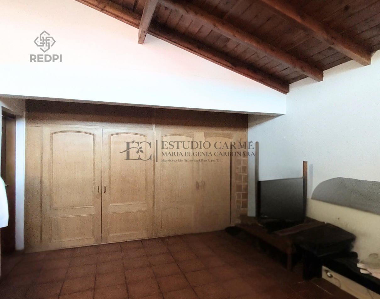 Casa 6 amb + amplio quincho o depto con garage en Dina Huapi a 15 km de Bariloche zona residencial jardin 