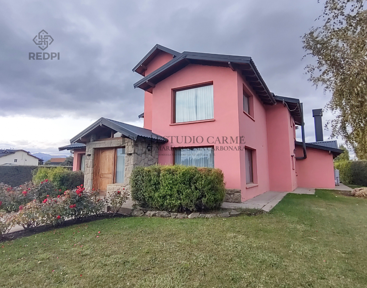 Casa 6 amb + amplio quincho o depto con garage en Dina Huapi a 15 km de Bariloche zona residencial jardin 