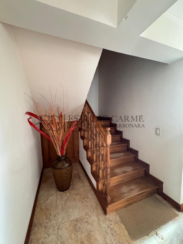 Casa 6 amb + amplio quincho o depto con garage en Dina Huapi a 15 km de Bariloche zona residencial jardin 